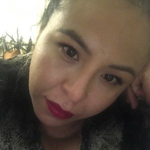 Meet your Posher, Norma